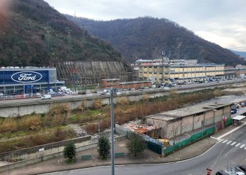 Vista delle montagne - Appartamento Via Molassana
 
34, Genova - foto 13