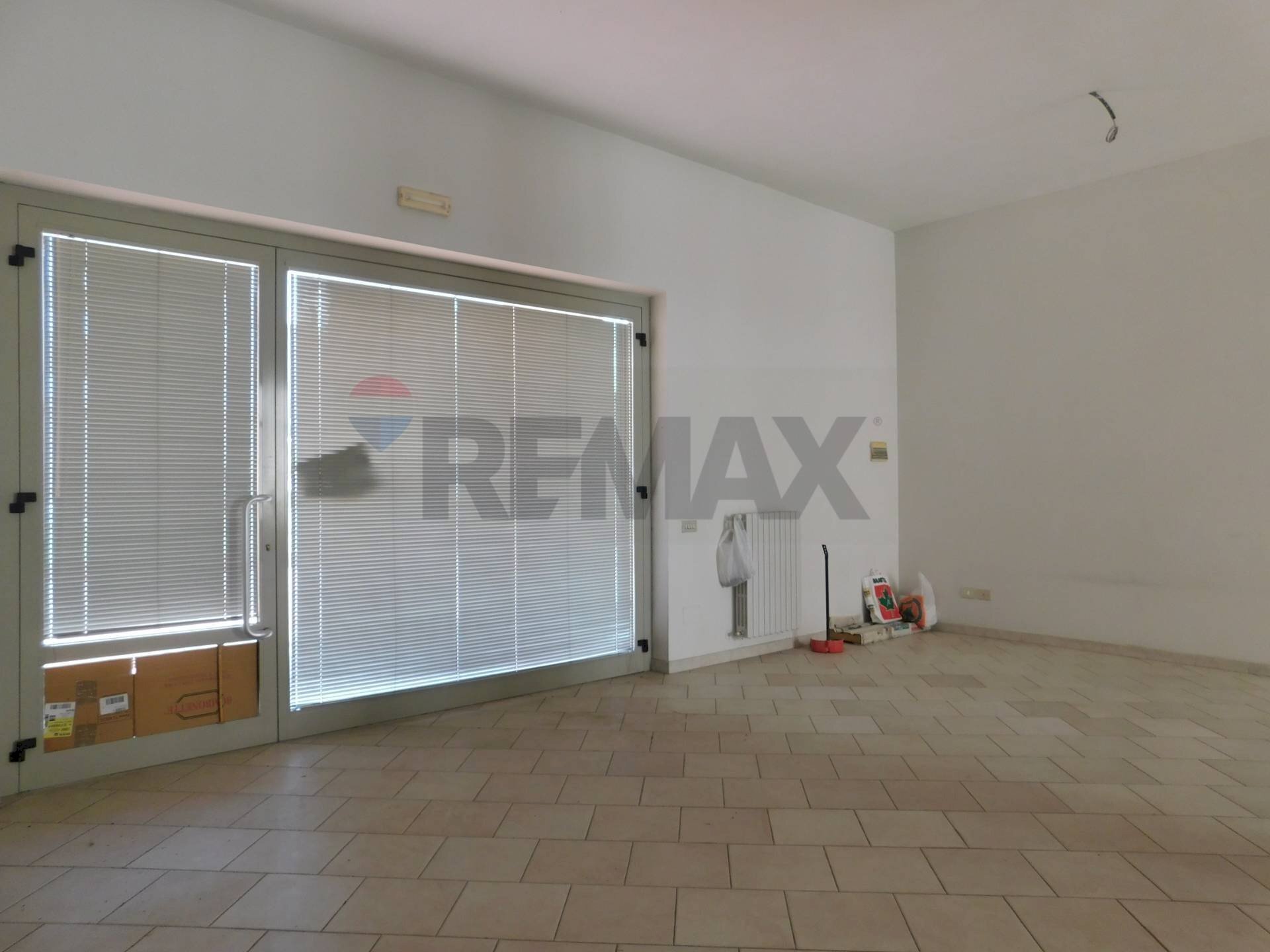 Stanza vuota - Locale Commerciale Matera - foto 3