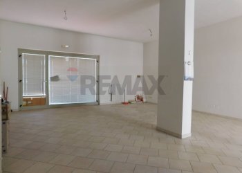 Stanza vuota - Locale Commerciale Matera - foto 2