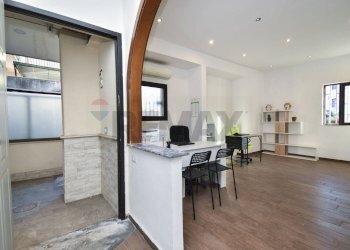 Ufficio - Casa semi indipendente Via Belsito
 
14, Misterbianco - foto 1