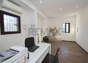 Ufficio - Casa semi indipendente Via Belsito
 
14, Misterbianco - foto 7