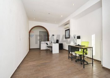 Sala da pranzo - Casa semi indipendente Via Belsito
 
14, Misterbianco - foto 8