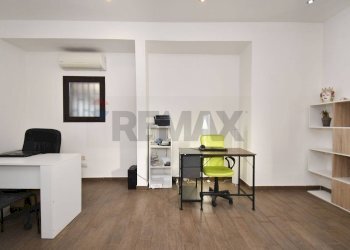 Ufficio - Casa semi indipendente Via Belsito
 
14, Misterbianco - foto 9