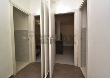 Hall / corridoio - Casa semi indipendente Via Belsito
 
14, Misterbianco - foto 15