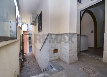 Edificio all\'aperto - Casa semi indipendente Via Belsito
 
14, Misterbianco - foto 24