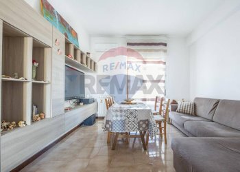 Sala da pranzo - Trilocale Via Jacopone da Todi
 
24/A, Acireale - foto 1