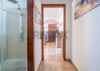 Hall / corridoio - Trilocale Via Jacopone da Todi
 
24/A, Acireale - foto 4