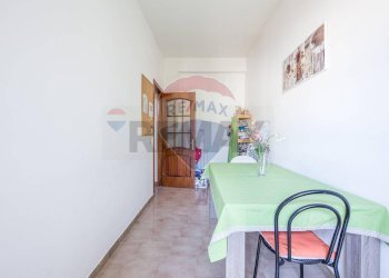 Sala da pranzo - Trilocale Via Jacopone da Todi
 
24/A, Acireale - foto 5