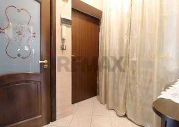 Bagno - Quadrilocale Via Nervesa Della Battaglia
 
2, Catania - foto 13