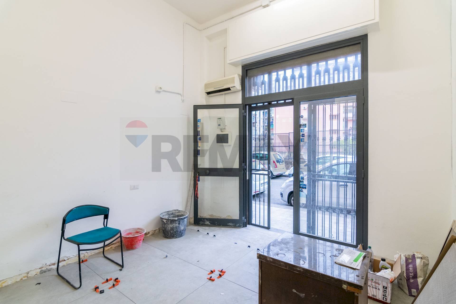 Ricezione / Lobby - Commercial Premises Via Pier Luigi Deodato
 
36, Catania - photo 1