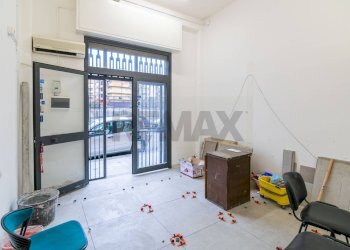 Non correlato - Locale Commerciale Via Pier Luigi Deodato
 
36, Catania - foto 3