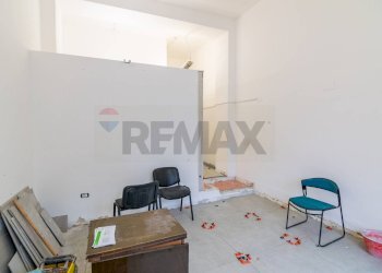 Camera / camera da letto - Locale Commerciale Via Pier Luigi Deodato
 
36, Catania - foto 4