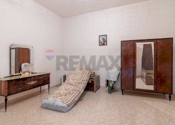 Camera / camera da letto - Casa indipendente via Tevere
 
32, Comiso - foto 6