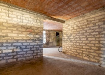 Stanza vuota - Casa indipendente via Tevere
 
32, Comiso - foto 30