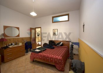 Camera / camera da letto - Casa indipendente Via San Barnaba
 
25, Catania - foto 9