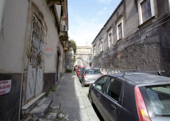 Edificio all\'aperto - Casa indipendente Via San Barnaba
 
25, Catania - foto 19