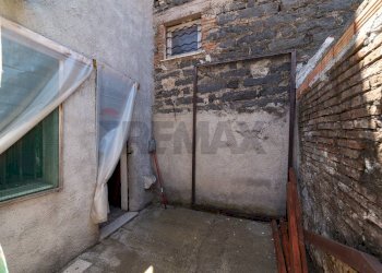 Non correlato - Locale Commerciale via roma
 
99, Belpasso - foto 24