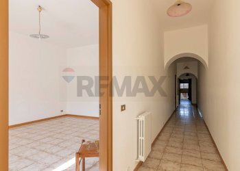 Hall / corridoio - Casa indipendente Via Torino
 
73, Caltagirone - foto 4