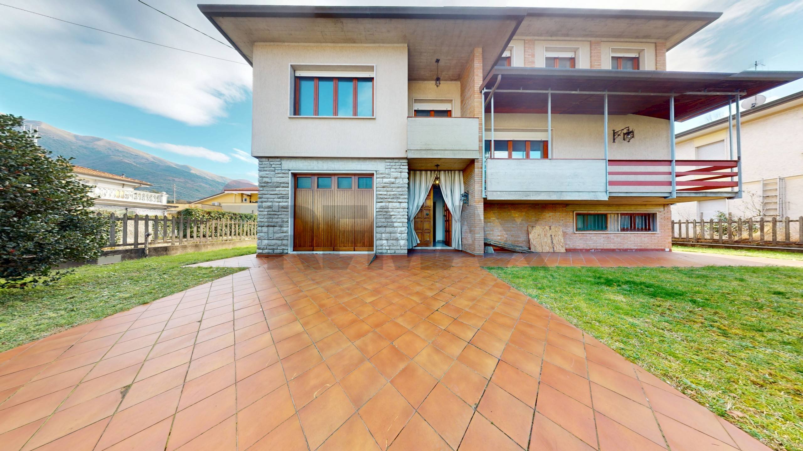 Casa all\'aperto - Villa Via V. Bachelet
 
8, Camaiore - foto 1