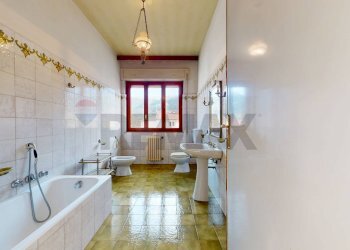 Bagno - Villa Via V. Bachelet
 
8, Camaiore - foto 20