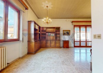 Stanza vuota - Villa Via V. Bachelet
 
8, Camaiore - foto 25