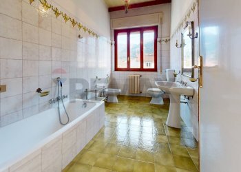 Bagno - Villa Via V. Bachelet
 
8, Camaiore - foto 36