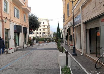 Edificio all\'aperto - Locale Commerciale Anzio - foto 1