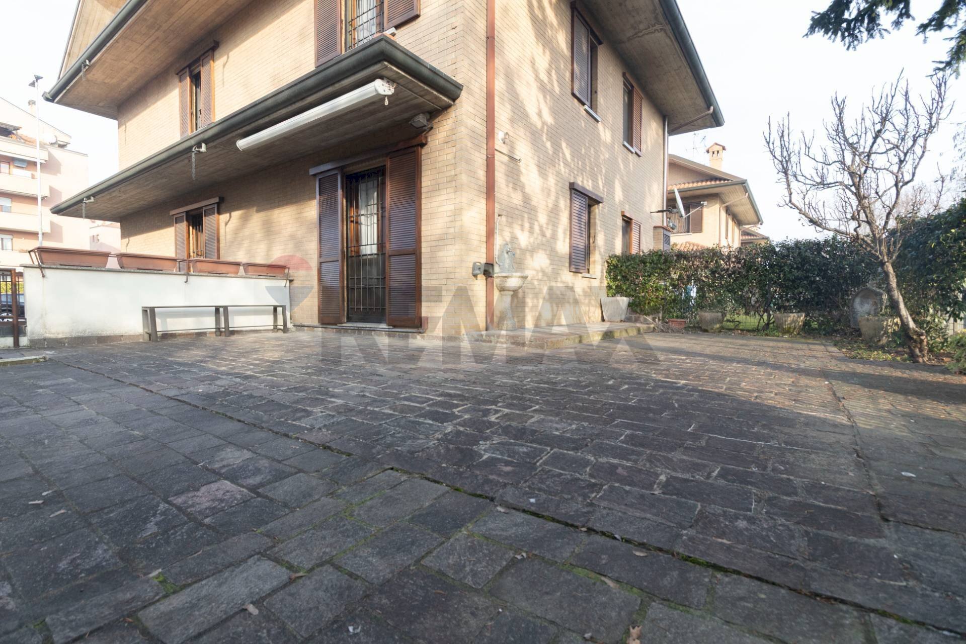 Esterno - Villa Via Monsignor Castelli
 
17, Desio - foto 2