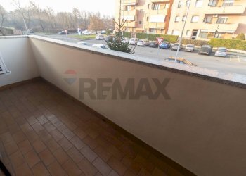 Balcone - Villa Via Monsignor Castelli
 
17, Desio - foto 24