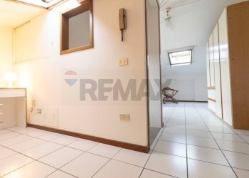 Mansarda - Villa Via Monsignor Castelli
 
17, Desio - foto 29