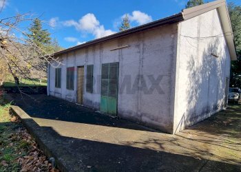 Casa all\'aperto - Villa via del frutteto, Adrano - foto 3