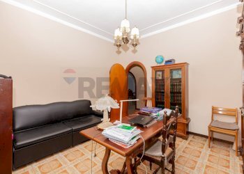 Sala da pranzo - Appartamento via ballo
 
8, Catania - foto 6