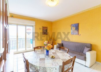 Sala da pranzo - Quadrilocale via palermo
 
615, Catania - foto 2