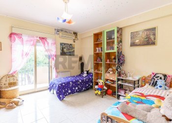 Camera / camera da letto - Quadrilocale via palermo
 
615, Catania - foto 14