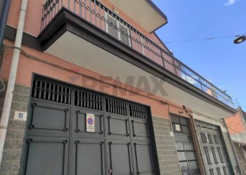 Edificio all\'aperto - Casa indipendente VIA  FABIO FILZI
 
8, Paterno - foto 5