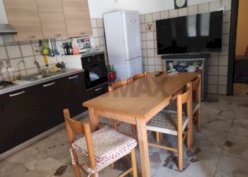 Sala da pranzo - Casa indipendente VIA  FABIO FILZI
 
8, Paterno - foto 23