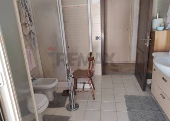 Bagno - Casa indipendente VIA  FABIO FILZI
 
8, Paterno - foto 28