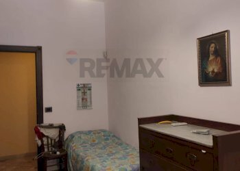 Camera / camera da letto - Casa indipendente VIA  FABIO FILZI
 
8, Paterno - foto 31