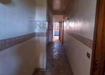 Hall / corridoio - Trilocale Via Giardinelli
 
56, Scordia - foto 15