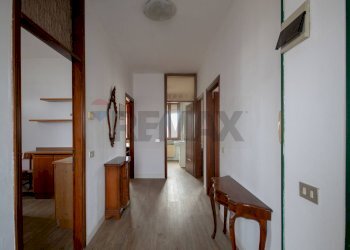 2 piano - corridoio - Independent house Via Livorno
 
9, Mira - photo 11