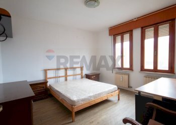 2 piano - camera matrimoniale - Independent house Via Livorno
 
9, Mira - photo 16