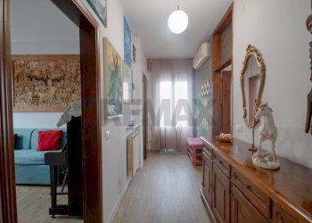 1 piano - corridoio - Independent house Via Livorno
 
9, Mira - photo 35