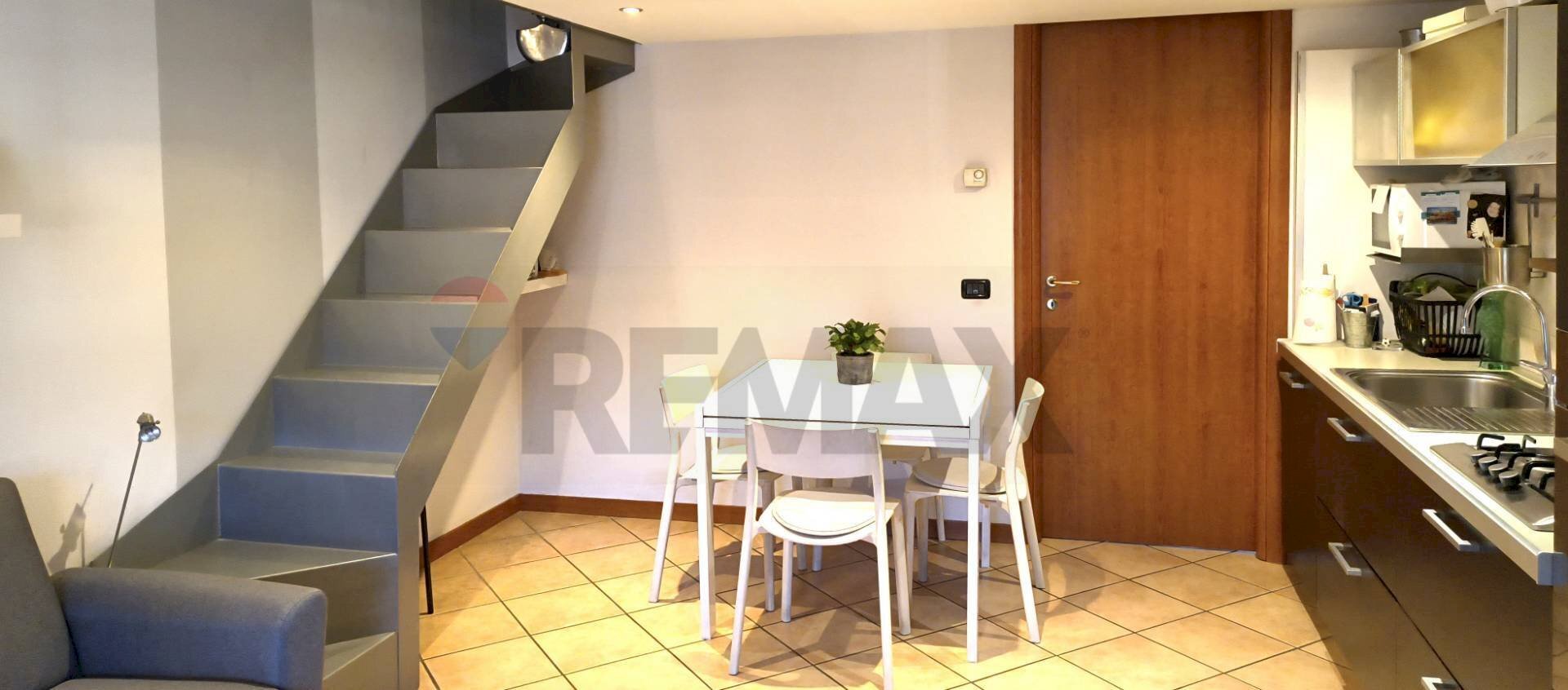 Cucina - Bilocale Via Sigismondi
 
42, Villa d'Almè - foto 1