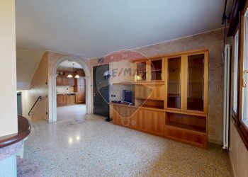 Hall / corridoio - Casa indipendente Via San Daniele
 
13/s, Camisano Vicentino - foto 5