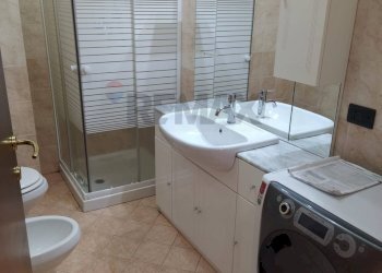 Bagno - Quadrilocale C.so Trieste
 
42, Novara - foto 2