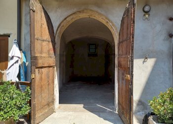 Edificio all\'aperto - Box piazza Martiri della Libertà
 
22, Galliate - foto 1