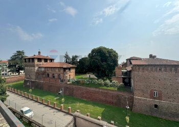 Edificio all\'aperto - Box piazza Martiri della Libertà
 
22, Galliate - foto 5