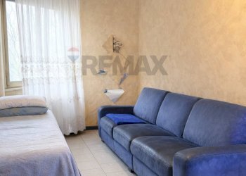 Camera / camera da letto - Quadrilocale Via Gibellini
 
75, Novara - foto 8