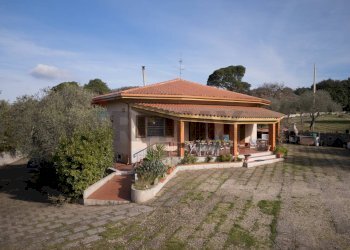 Casa all\'aperto - Casa indipendente S.V. Prunizzedda - Serra Secca
 
11, Sassari - foto 1