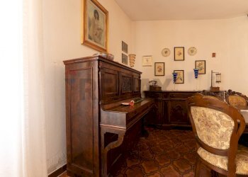 Sala da pranzo - Casa indipendente S.V. Prunizzedda - Serra Secca
 
11, Sassari - foto 5